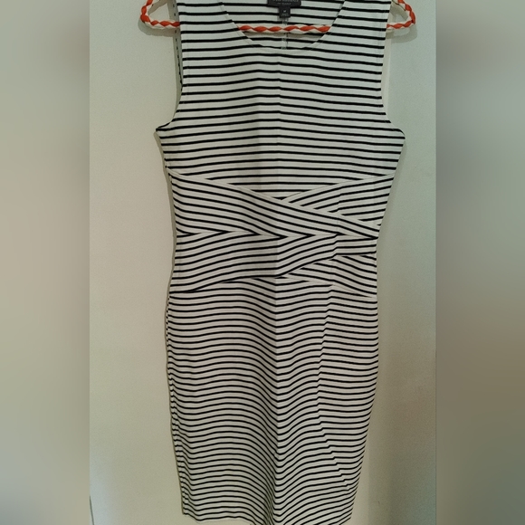 Bold Elements Stripe Dress SZ.Med NWT - Picture 3 of 6
